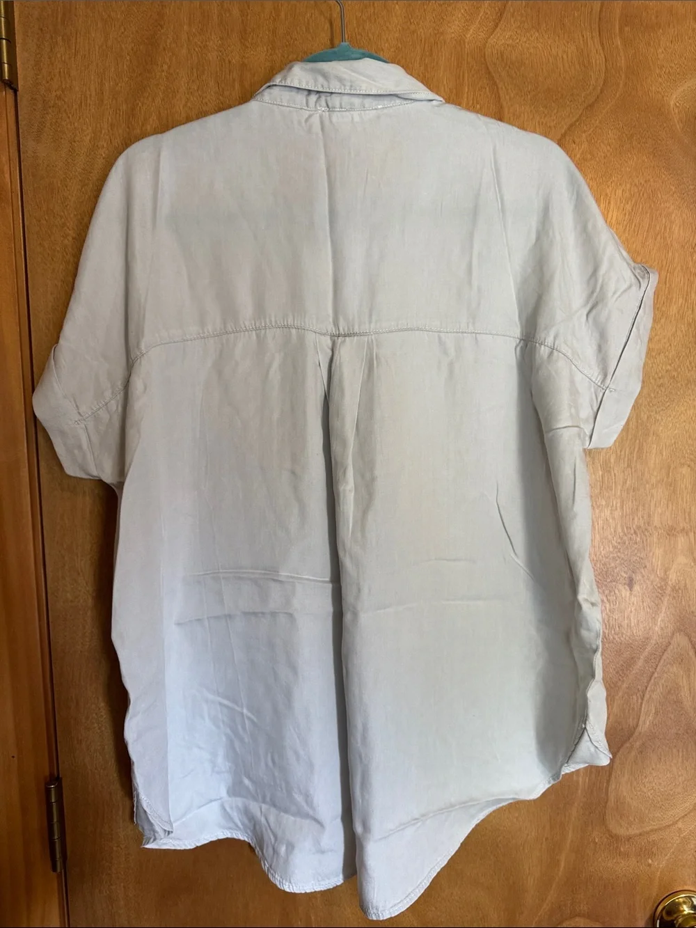 Jane and Delancey Light Gray Button-Up Short Sleeve Blouse